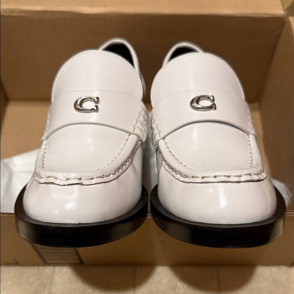 Coach Women's Natalie Leather Loafer - size 8 - Picture 11 of 16